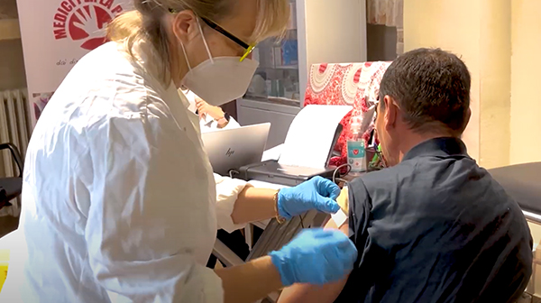 Oltre 500 mila persone in povertà sanitaria, i dati (in aumento) di Banco Farmaceutico